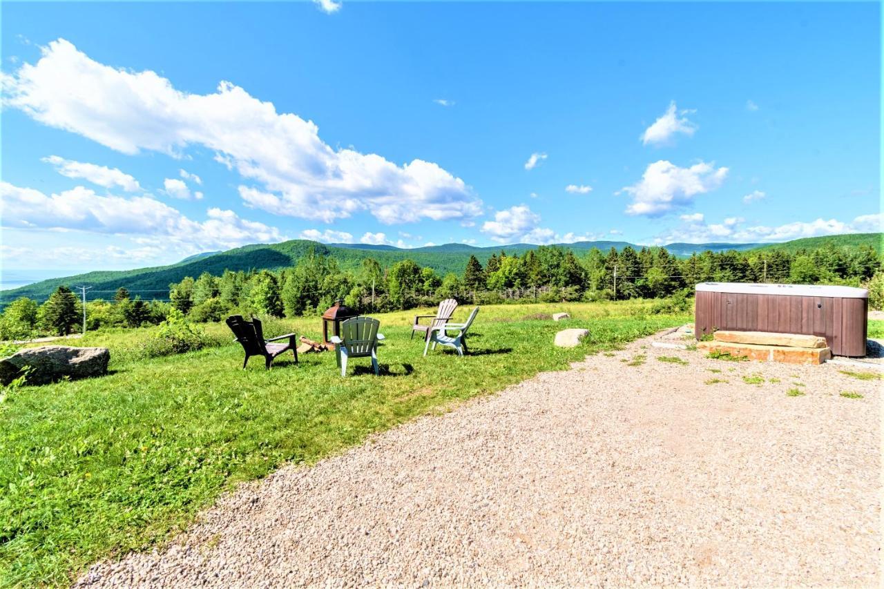 Maison Accueillante - Spa, Fleuve Et Montagnes! Петіт-Рів'єр-Сен-Франсуа Екстер'єр фото